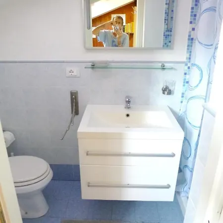 Corso G. Garibaldi 8 * Санремо