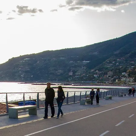 Corso G. Garibaldi 8 Апартаменты *
